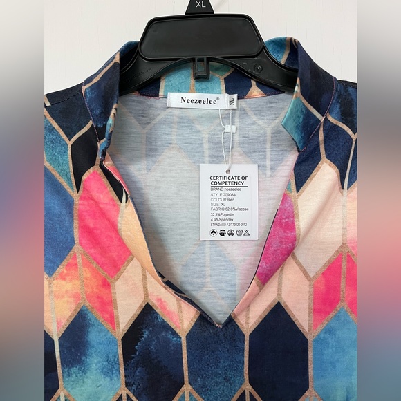 Soft tunic in stained glass pattern by Neezeelee, XL - Picture 9 of 12